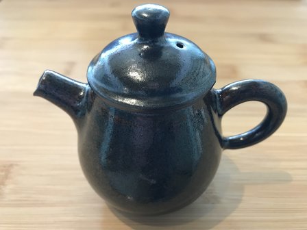 Teapot Tenmoku Iron rich clay 110ml